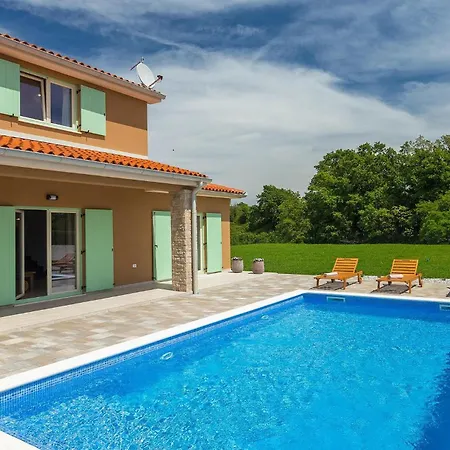 Matea Tatil Evi Pula