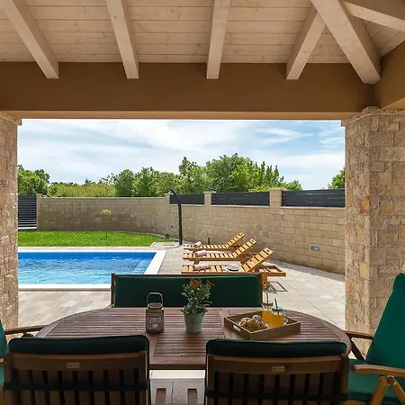 Matea Tatil Evi Pula